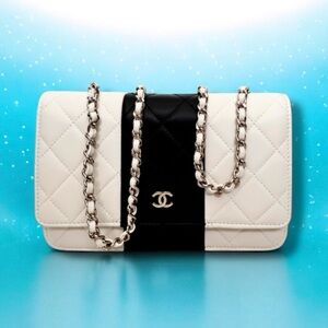 🆕CHANEL Classic Wallet on Chain Color Block Black & Ivory Gold-Tone hardware NIB